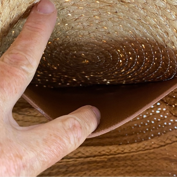 Circle straw rattan weaved bag beach tote white turquoise color striped handles - Picture 8 of 13